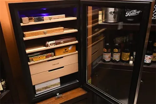 NewAir CC - 300H ヒュミドール