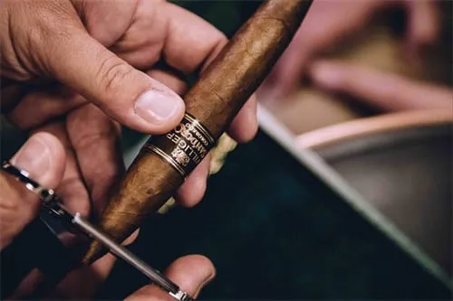 シガーのカット方法