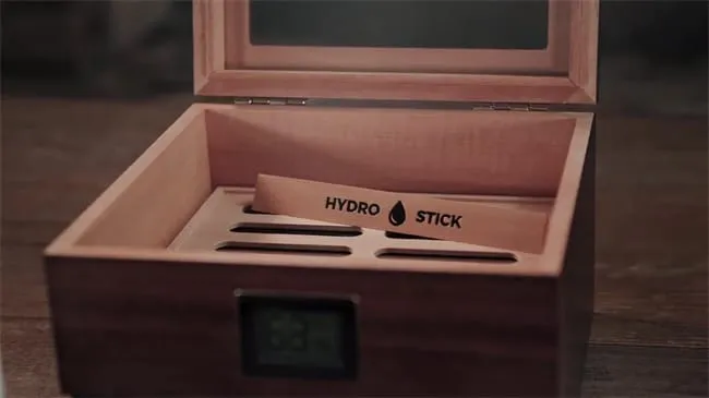 case elegance glass renzo humidor レビュー8