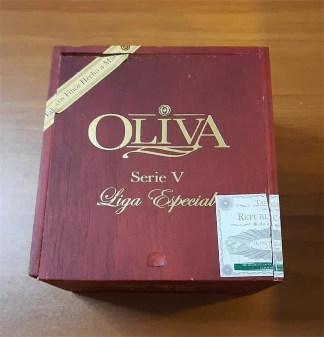 Oliva Serie V（葉巻）レビュー